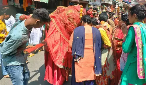 एम्स परिसर में शत-प्रतिशत स्वच्छता रखने का लिया संकल्प