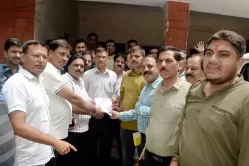 सिटी मजिस्ट्रेट के माध्यम से मुख्यमंत्री को भेजा ज्ञापन
